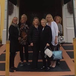 Meet your Posher, Ellen